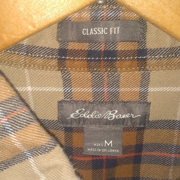 Medium Eddie Bauer flannel shirt 100% cotton. Like new. Comfy and warm. - Picture 3 of 7
